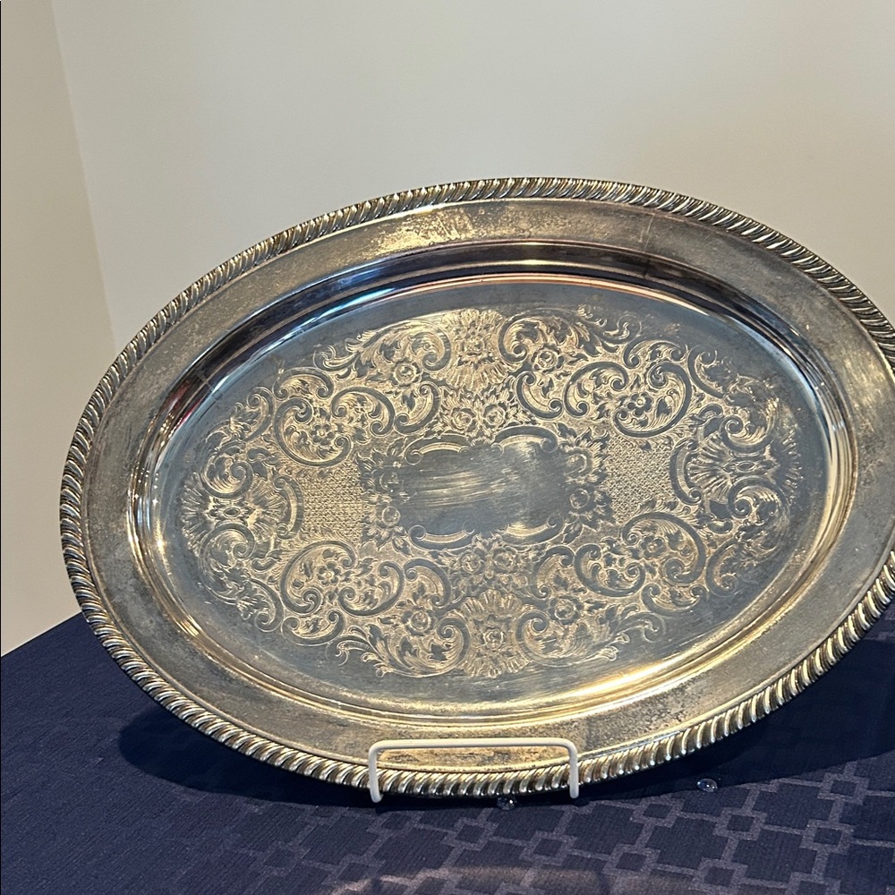 FB Rogers Silver Tray and Gravy Boat Set tray 18 x 11.5 in gravy boat 6x4 in - Picture 2 of 10